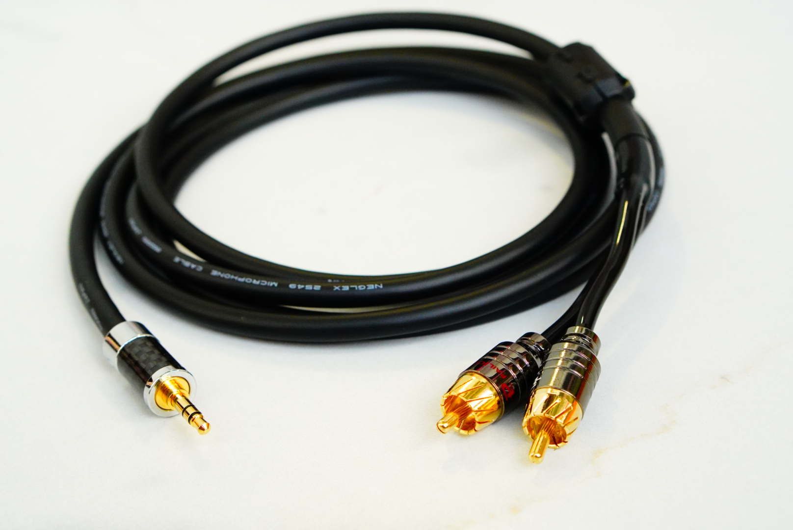 Dây 3.5 ra 2 av thương hiệu mogami Japan